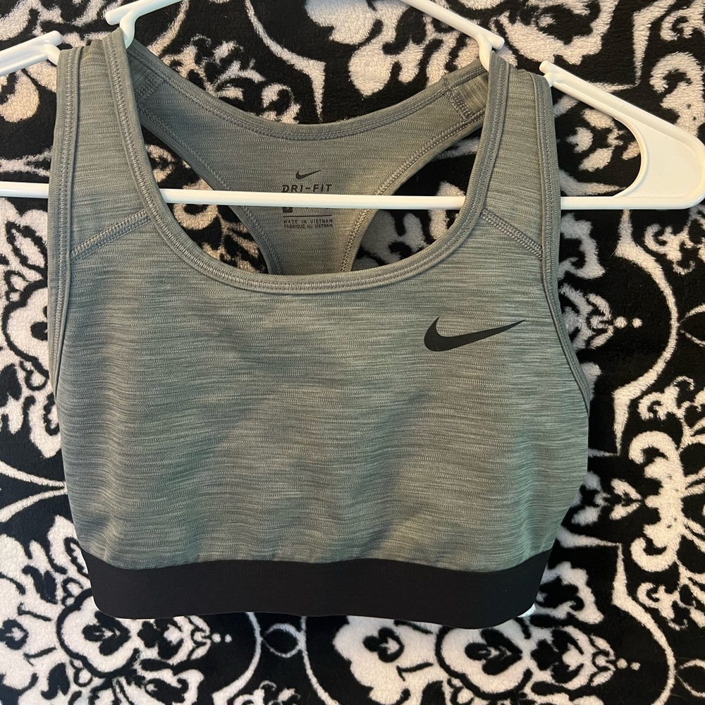 Nike Dryfit Women’s Sports Bra
